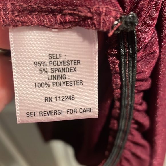 Maroon women’s Blouse - Picture 4 of 6